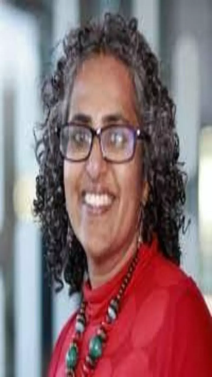 டெரர் லுக்கில் அருண் விஜய்!. வணங்கான் புது போஸ்டரோடு டிரெய்லர் தேதியும் சொல்லிட்டாங்க!.. டெரர் லுக்கில் அருண் விஜய்!. வணங்கான் புது போஸ்டரோடு டிரெய்லர் தேதியும் சொல்லிட்டாங்க!..