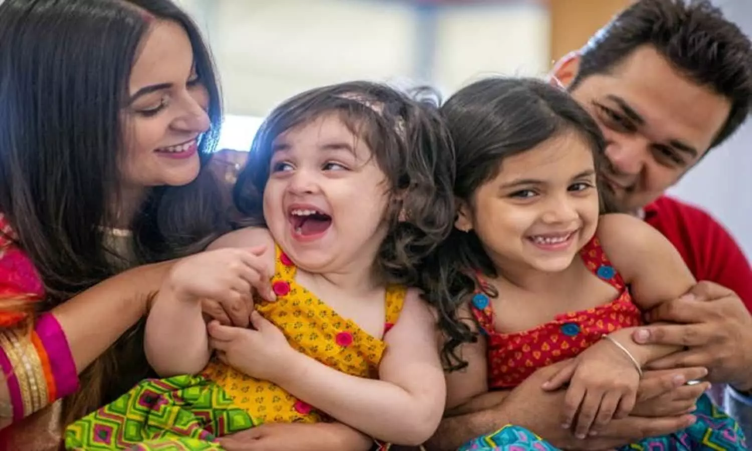 கண்ணதாசனை வம்பிழுத்த எம்எஸ்வி... போட்டாரே ஒரு போடு அந்தப் பாட்டால...! கண்ணதாசனை வம்பிழுத்த எம்எஸ்வி... போட்டாரே ஒரு போடு அந்தப் பாட்டால...!