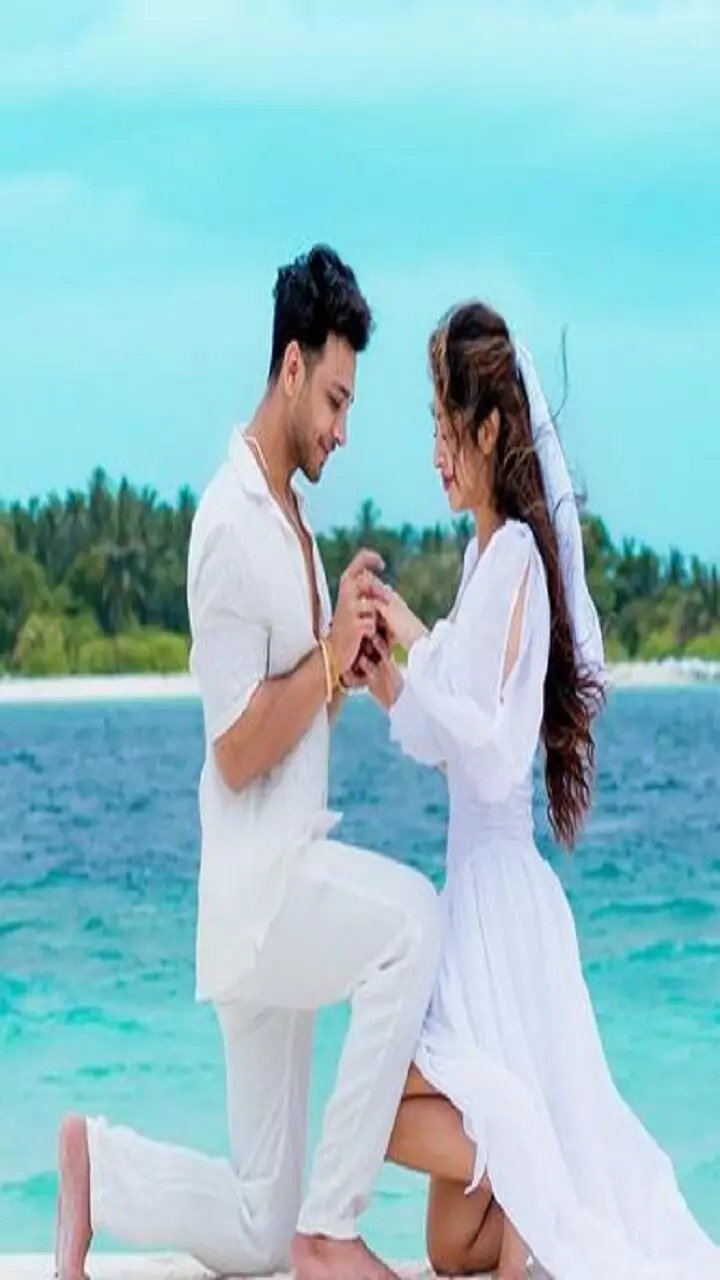 ராசாத்தி உன்ன காணாத நெஞ்சி!. காந்தக் குரல் பாடகர் ஜெயச்சந்திரன் காலமானார்!.... ராசாத்தி உன்ன காணாத நெஞ்சி!. காந்தக் குரல் பாடகர் ஜெயச்சந்திரன் காலமானார்!....
