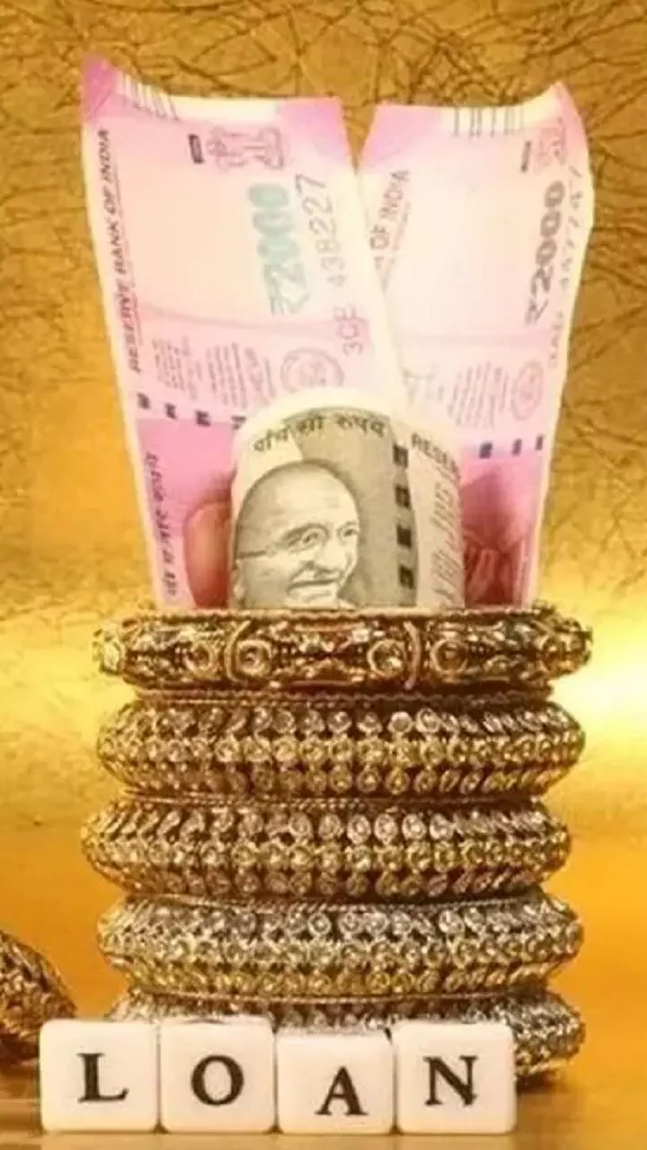 அய்யோ போச்சே..! எனக்கு மான பிரச்சனை.. போலீசுடன் சென்று சோதனை செய்த கஞ்சா கருப்பு..! அய்யோ போச்சே..! எனக்கு மான பிரச்சனை.. போலீசுடன் சென்று சோதனை செய்த கஞ்சா கருப்பு..!