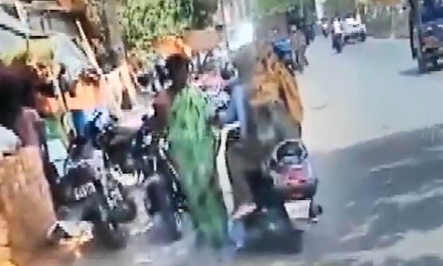எனக்கு இதெல்லாம் செட்டாகாது.. தனுஷ் நடிக்க மறுத்த திரைப்படம் எனக்கு இதெல்லாம் செட்டாகாது.. தனுஷ் நடிக்க மறுத்த திரைப்படம்
