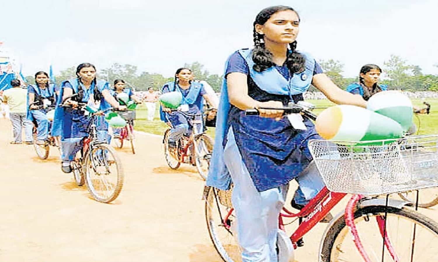 என்ன லிஸ்டு நிக்காம போகுது!.. 2 வருஷத்துக்கு அனிருத் கிட்ட நெருங்க முடியாது போலயே.. என்ன லிஸ்டு நிக்காம போகுது!.. 2 வருஷத்துக்கு அனிருத் கிட்ட நெருங்க முடியாது போலயே..