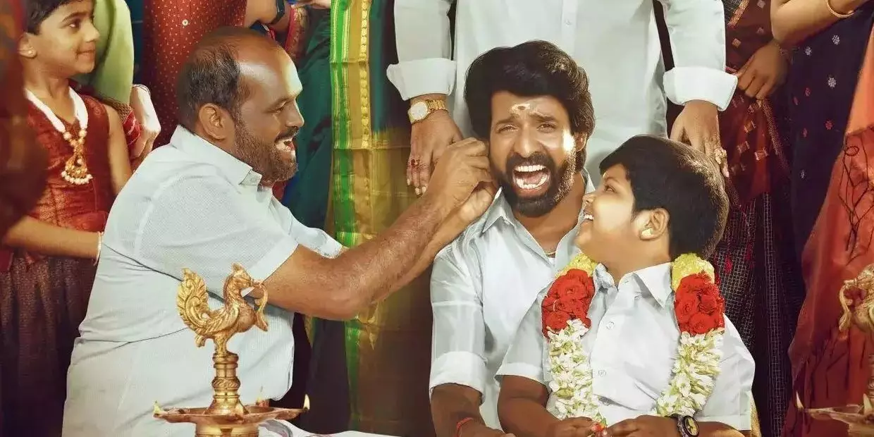 மாமன்’ஆக மாஸ் காட்டினாரா?.. அல்லது மண்ணை கவ்வினாரா சூரி?.. மாமன் விமர்சனம் இதோ! மாமன்’ஆக மாஸ் காட்டினாரா?.. அல்லது மண்ணை கவ்வினாரா சூரி?.. மாமன் விமர்சனம் இதோ!