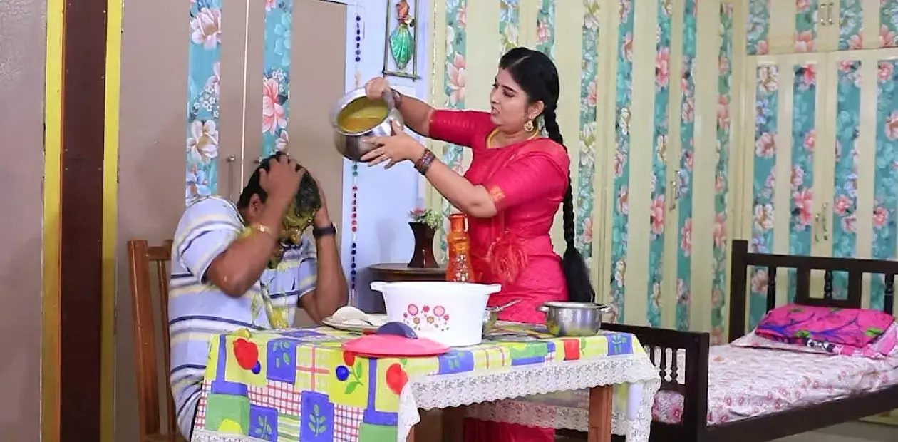 Pandian Stores2: அரசியை கொடுமைப்படுத்தும் குமரவேல்… சண்டைக்கு போன பாண்டியன்… Pandian Stores2: அரசியை கொடுமைப்படுத்தும் குமரவேல்… சண்டைக்கு போன பாண்டியன்…
