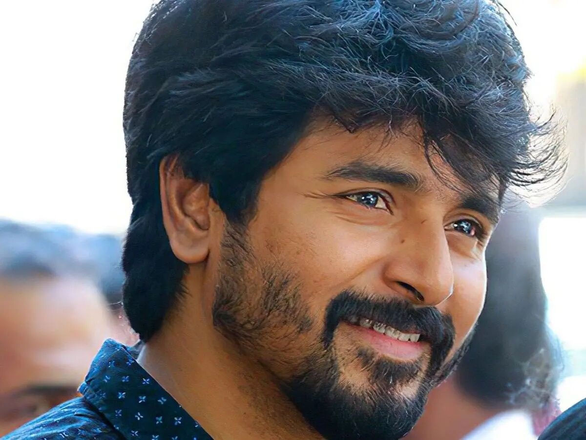 சின்னதா ஒரு படம் ஃபர்ஸ்ட் லுக்கை வெளியிட்ட சிவகார்த்திகேயன் சின்னதா ஒரு படம் ஃபர்ஸ்ட் லுக்கை வெளியிட்ட சிவகார்த்திகேயன்