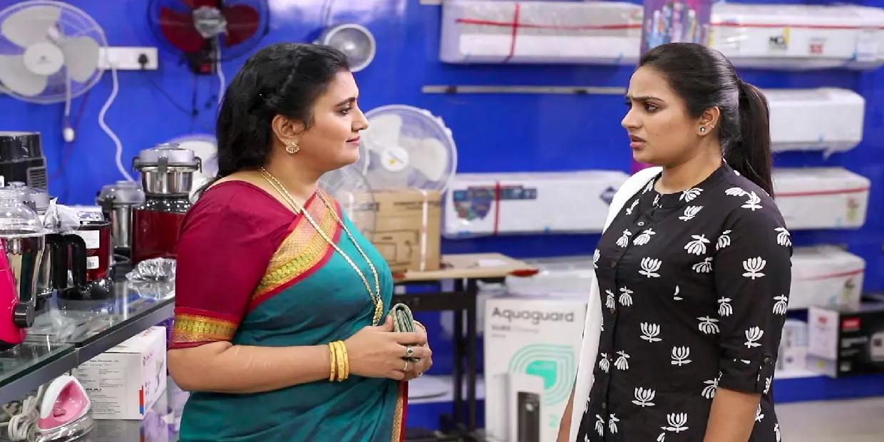 Siragadikka Aasai: ரோகிணியால் அலறி துடித்த குடும்பத்தினர்… மீனா வீட்டுக்கு வர நேரம் வந்தாச்சே! Siragadikka Aasai: ரோகிணியால் அலறி துடித்த குடும்பத்தினர்… மீனா வீட்டுக்கு வர நேரம் வந்தாச்சே!