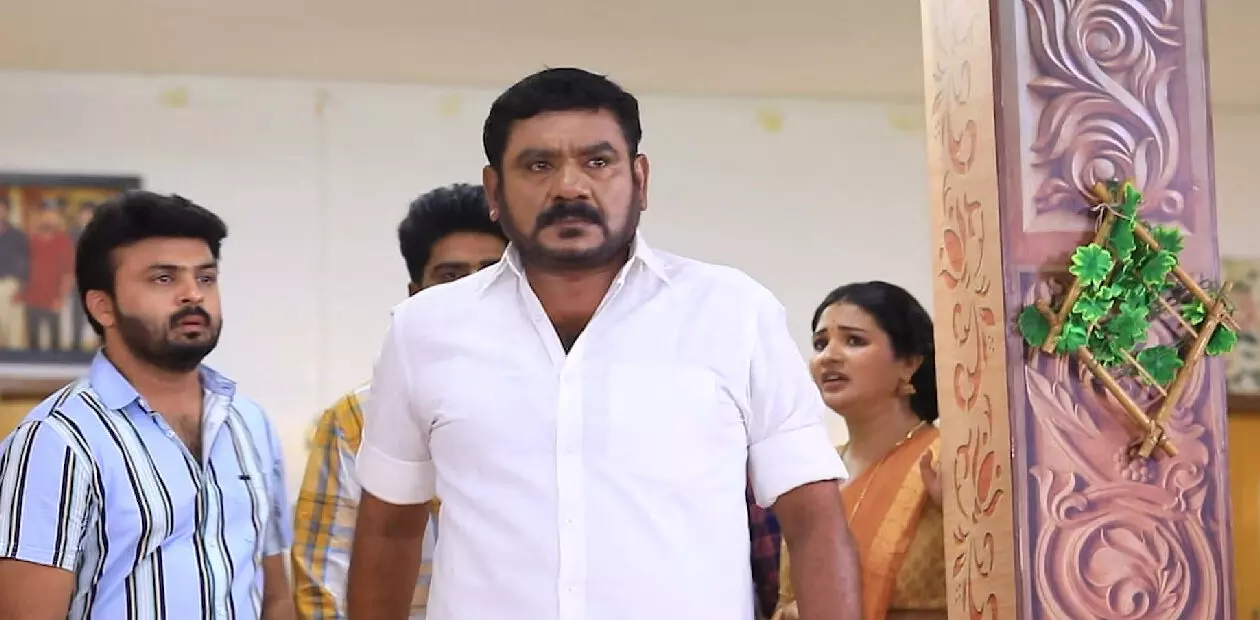 Pandian-Stores2:-மகளுக்காக-போலீஸ்-ஸ்டேஷன்-சென்ற-பாண்டியன்…-குமரவேலுக்கு-ஆப்பு-தயார்!