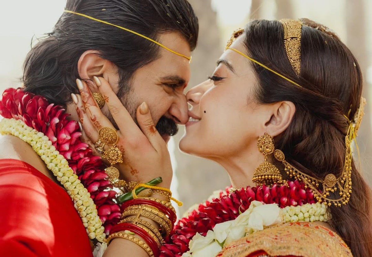 vijay deverakonda with rashmika marrage stills featuire