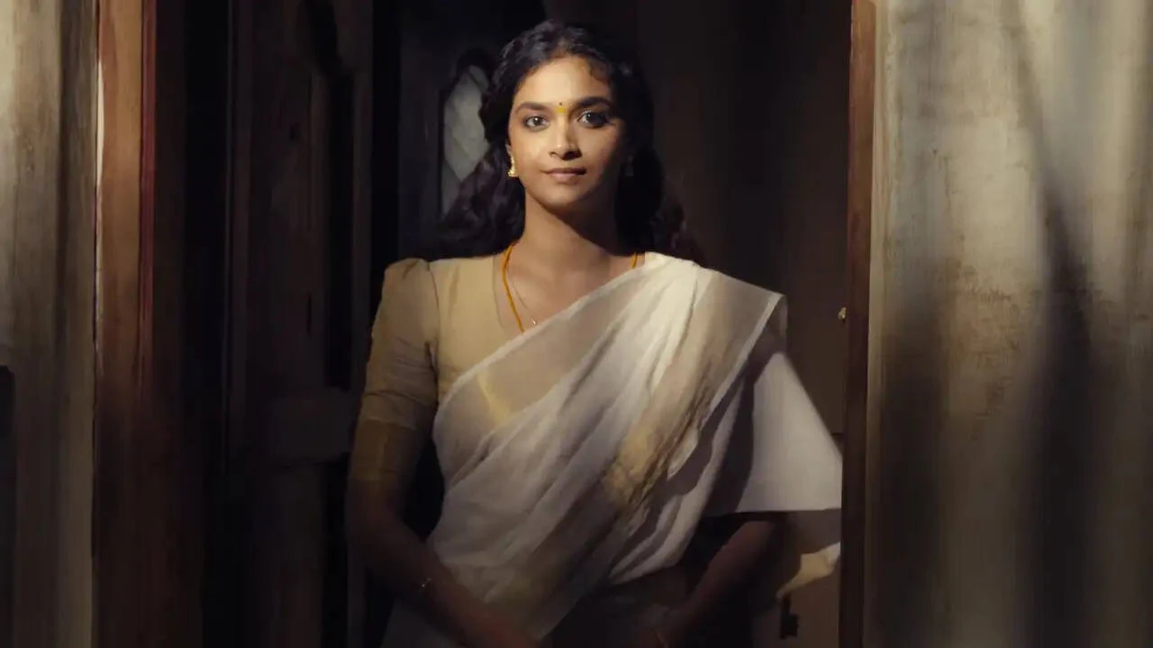 எதிர்பார்ப்பை எகிற வைத்த கீர்த்தி சுரேஷின் டோரதி டீசர்!