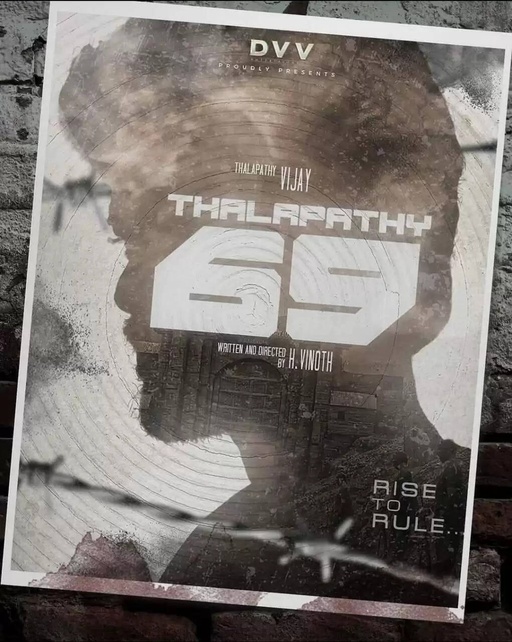 அடேய் இவ்வளோ ஒரிஜினலாவா பண்றது&hellip; திடீரென வைரலாகும் தளபதி69 பட போஸ்டர்&hellip;