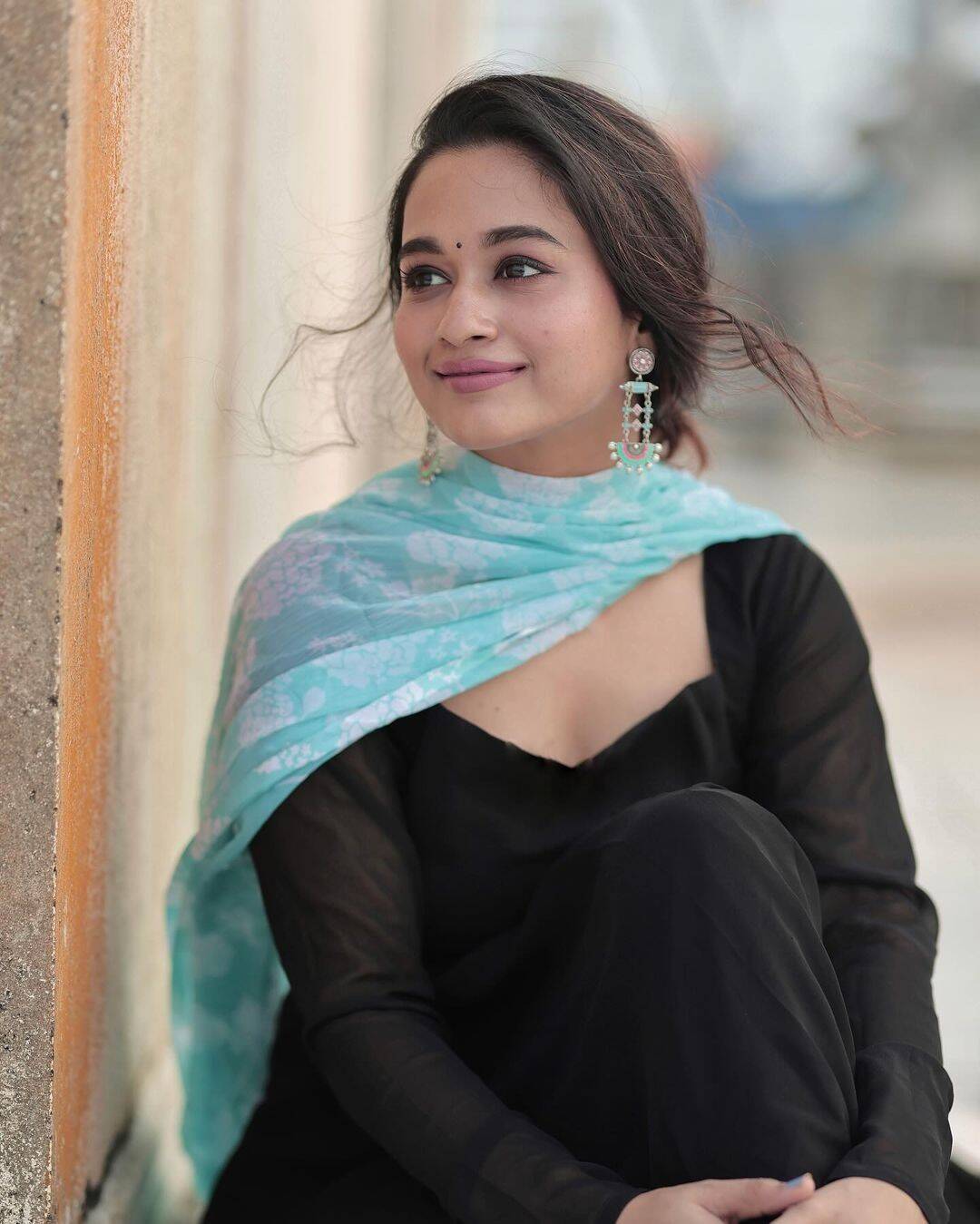 க்யூட்னஸ் சும்மா அள்ளுது!.. பாண்டியன் ஸ்டோர்ஸ் காவ்யா போட்டோவுக்கு குவியும் லைக்ஸ்