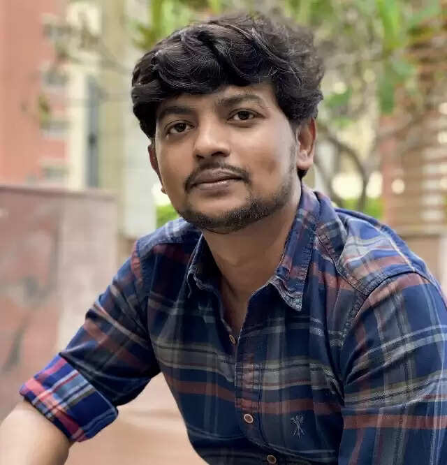 புள்ளப்பூச்சியெல்லாம் சூர்யாவுக்கு வில்லனா? ஆண்டவன் மேல பாரத்த போடுவோம்.. வெளியான சூர்யா43 அப்டேட்