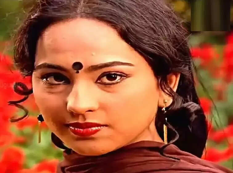 13 படங்களில் நடித்தும் புதுமுகம்னு சொல்லி பிரபுவுடன் ஜோடி சேர்ந்த நடிகை! அப்புறம் நடந்ததுதான் ட்விஸ்ட்