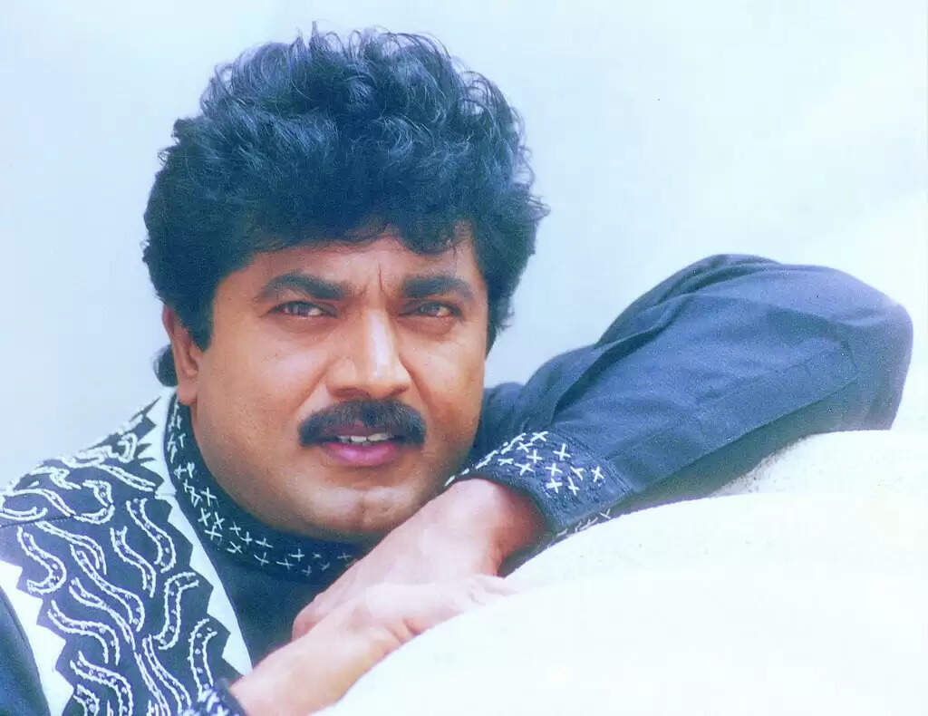 நமக்கெல்லாம் இது எப்போ நடக்கும்!.. ஷூட்டிங் ஸ்பாட்டில் ஃபீல் பண்ணி சாதித்து காட்டிய சரத்குமார்!..