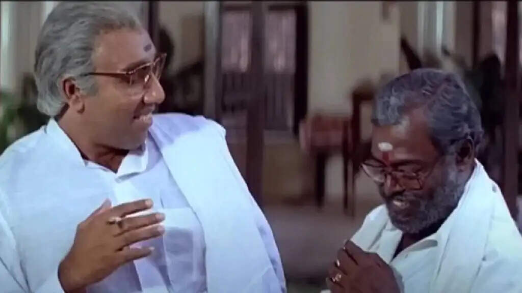வழக்கமான பாணியில் இருந்து விலகி இயக்குனர்கள் எடுத்த படங்கள்!.. பயம் காட்டிய சிகப்பு ரோஜாக்கள்!...