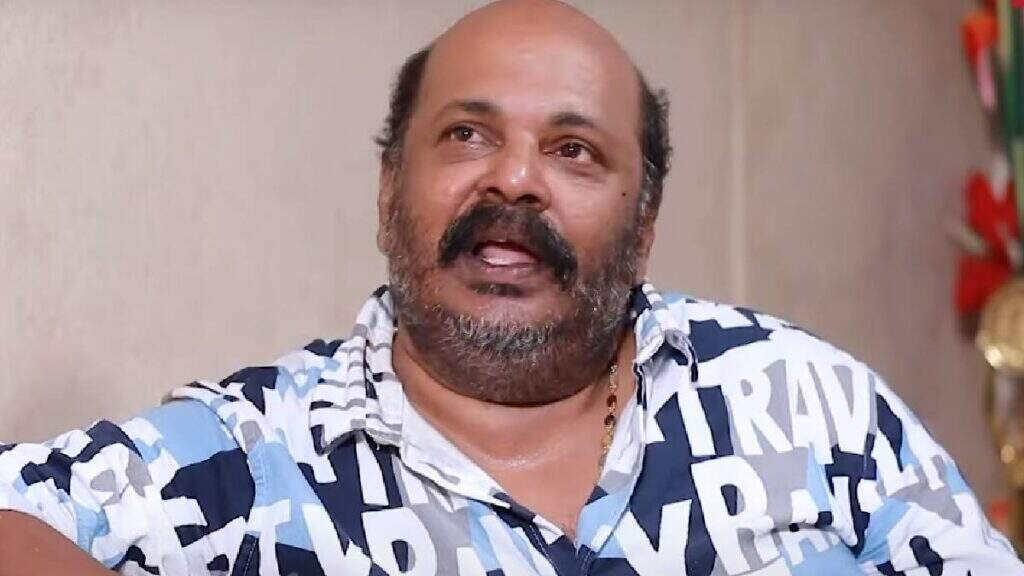 அஜித் படத்த எடுத்து முடிக்கிறதுக்குள்ள நான் பட்ட பாடு இருக்கே!.. புலம்பிய இயக்குனர்…