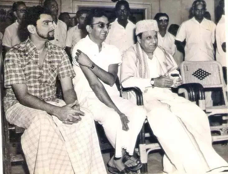இப்படிப்பட்டவரா எம்.ஜி.ஆர்?!.. சோ-வை மிரள வைத்த இரண்டு விஷயங்கள்!.. அட செமயா இருக்கே!..