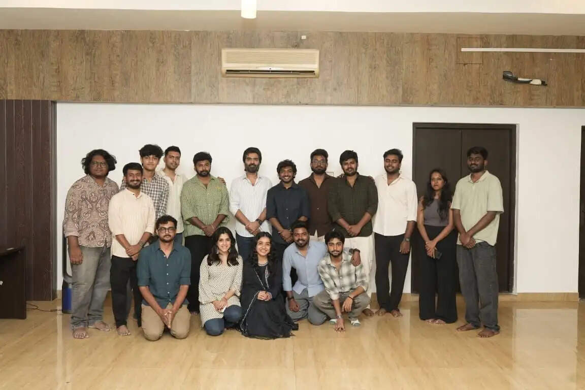 சிலம்பரசனை நேரில் சந்தித்த யூத் படக்குழு