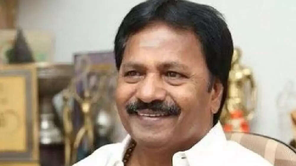 மகனை களம் இறக்கி காணாமல் போன தயாரிப்பாளர்!.. எவ்வளவு ஹிட் கொடுத்த மனுஷன்!..