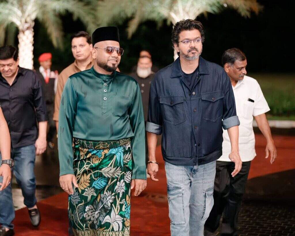 புதுமனை புகுவிழாவில் தளபதி விஜய்!.. வைரல் போட்டோஸ்!&hellip;