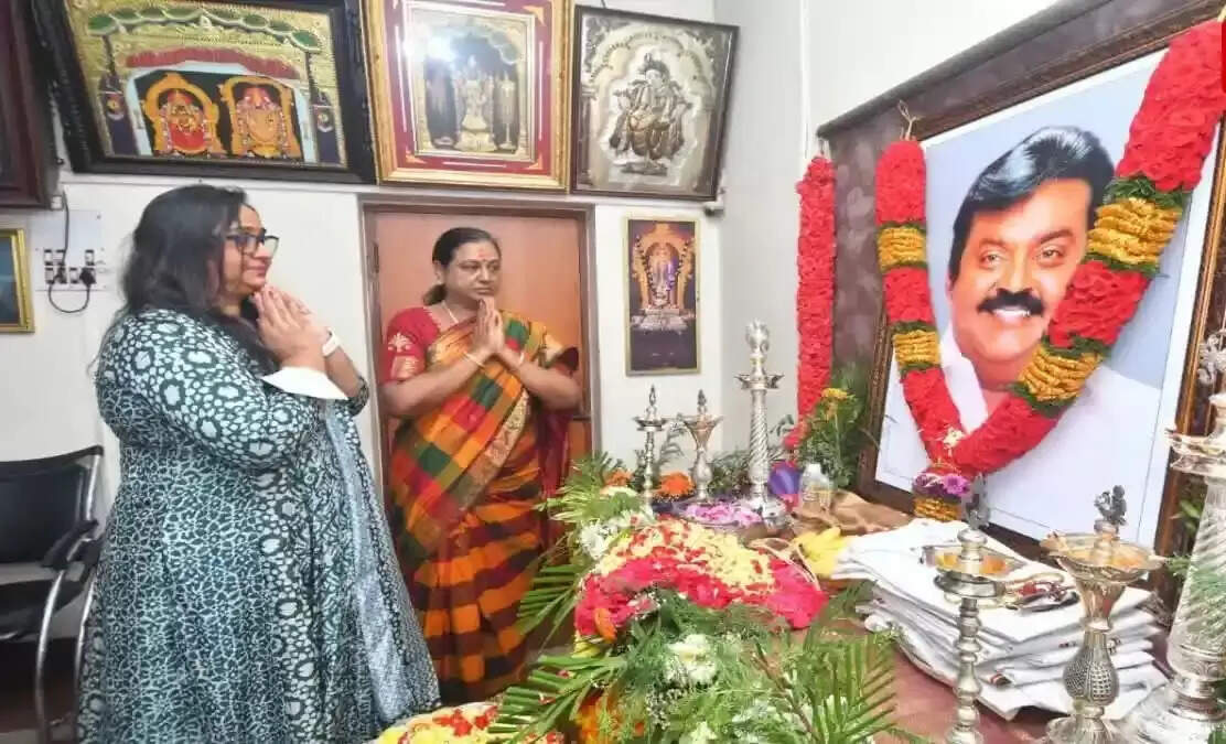நான்தான் அதுல பெஸ்ட்டுன்னு நினைச்சேன்!. ஆனா விஜயகாந்த் அசத்திட்டாரு!.. ராதா என்ன சொல்றார் பாருங்க!...