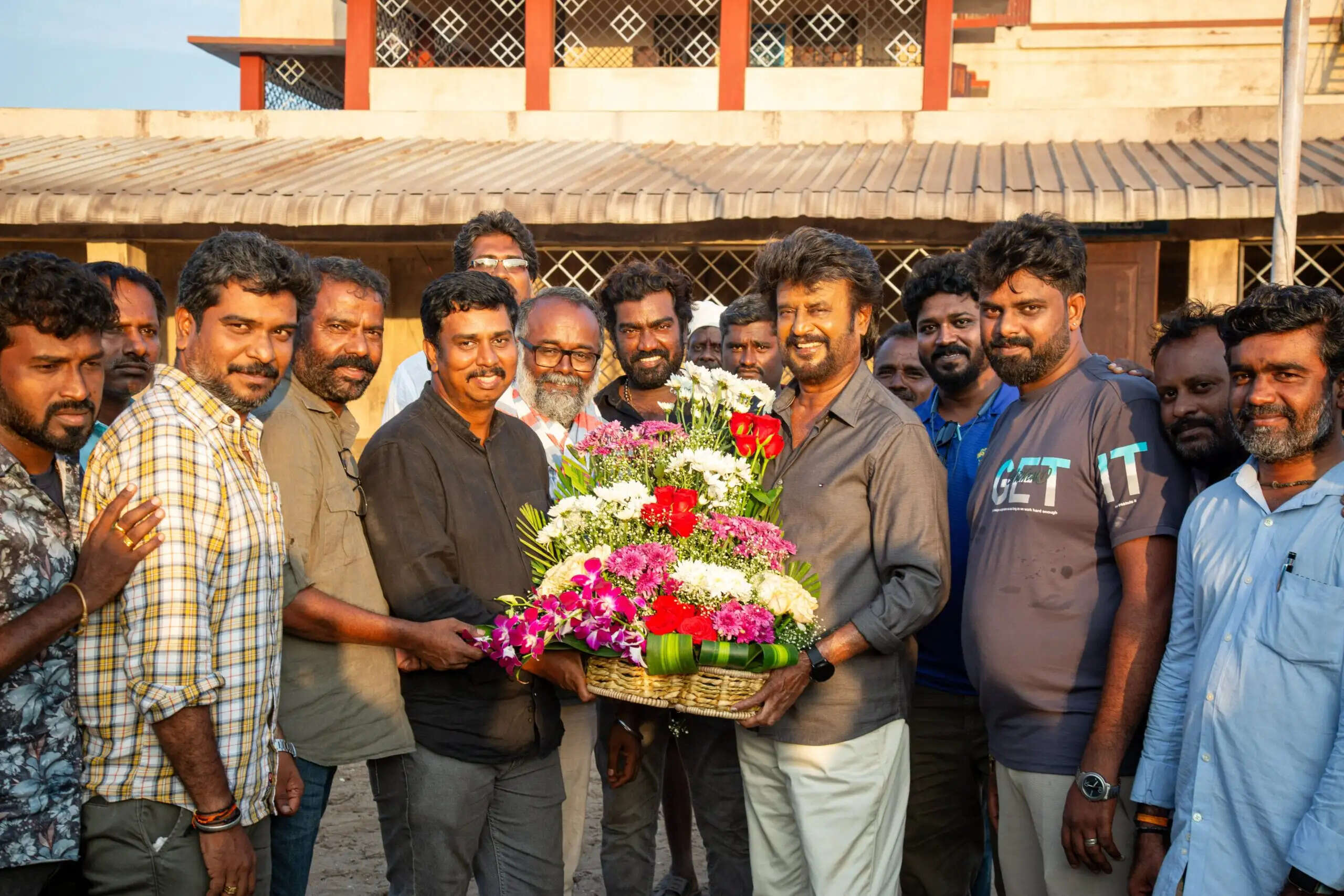 விஜய்யை விட வேகமா இருக்காரே ரஜினிகாந்த்!.. அந்த வேலையை அதுக்குள்ள முடிச்சிட்டாராம்!..