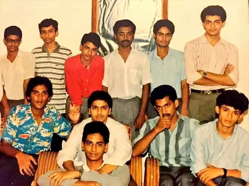 விளம்பரத்தில் நடிக்க சட்டையை கடன் வாங்கிய அஜித்!.. மனுஷன் இவ்வளவு கஷ்டப்பட்டாரா?!..