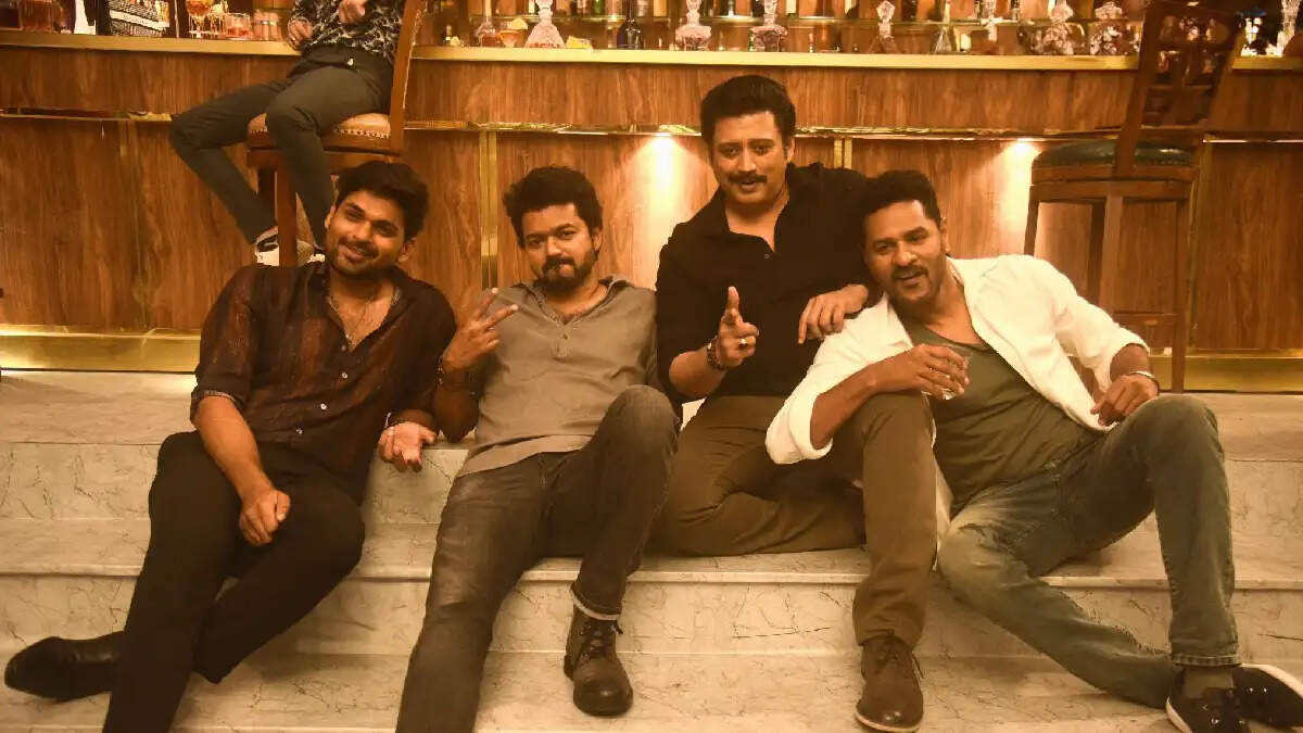 இதனால்தான் விசில் போடு பாடலில் அஜ்மல் ஆடவில்லையா? சரியான வெவரம் தாங்கோ!