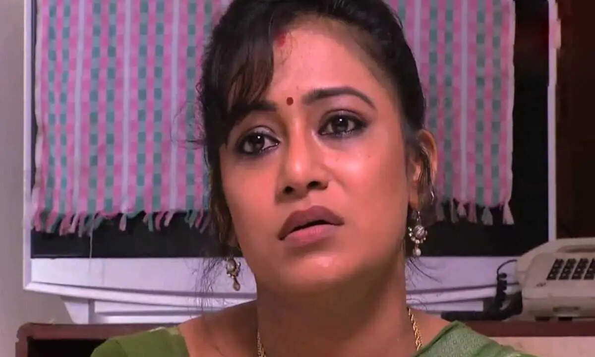 எதிர்நீச்சல் சீரியலில் ஈஸ்வரியாக கமிட் ஆகியுள்ள பிரபல நடிகை!... செம எண்ட்ரியா இருக்கே!