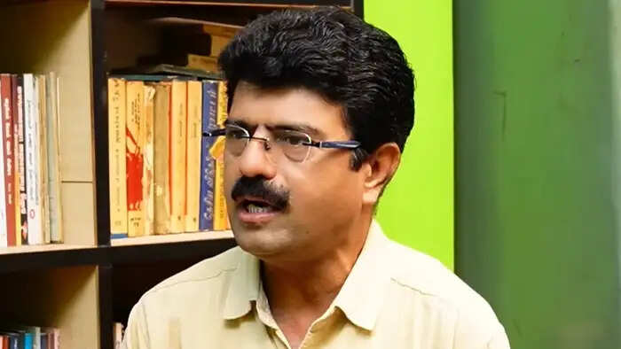 ஒரே வரியில் யோகிபாபுவை டேமேஜ் செய்த பிரபலம்