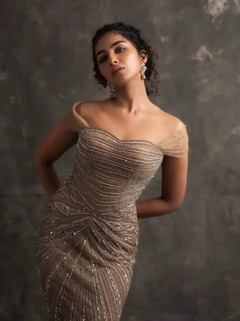 Anupama Parameswaran: சொக்க வைக்கும் அழகி அனுபமா பரமேஸ்வரன் அழகிய போட்டோஸ்