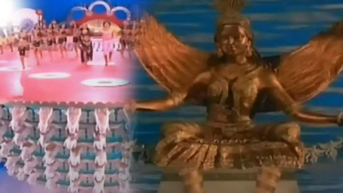 பிரம்மாண்டமான செட் போட்ட தமிழ் சினிமா உலகம்... டி.ராஜேந்தருக்கே முன்னோடி இவங்கதானாம்!