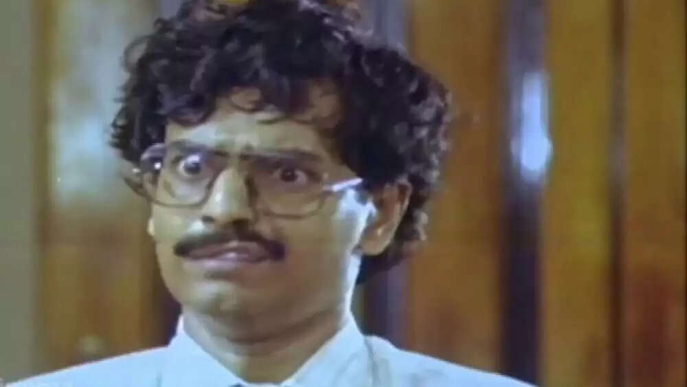 அதுக்கு ஆசைப்பட்டு இங்க வந்து மாட்டிக்கிட்டோமே... இயக்குனரிடம் வசமாக சிக்கிய சின்னக் கலைவாணர்!..