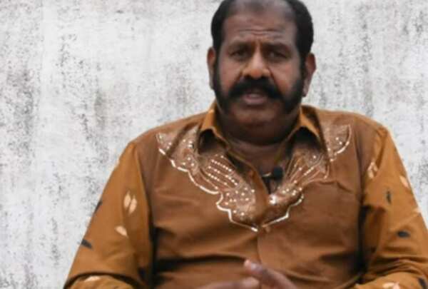 கறி இல்லையா? - மேனேஜரை அடி வெளுத்த விஜயகாந்த்