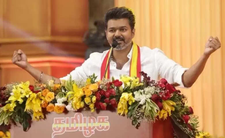 Vijay Tvk: விஜயை பத்தி யாருக்கும் தெரியாது!. சின்ன வயசுல இருந்தே!.. ஹைப் ஏத்தும் ஷோபா!..