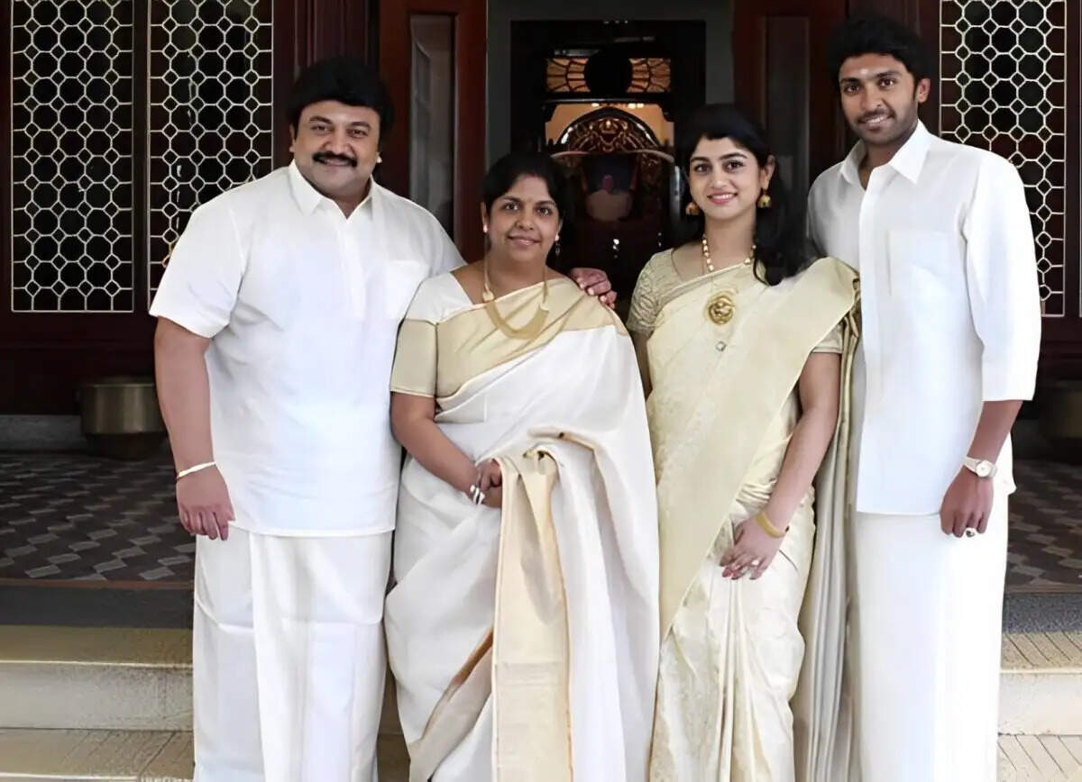 மீண்டும் தாத்தாவான பிரபு - விக்ரம் பிரபுவுக்கு குவியும் வாழ்த்துக்கள்!
