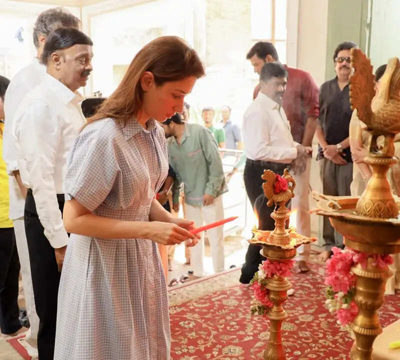 விஷால் சுந்தர்.சி காம்போ புருஷன் படத்துவக்க விழா புகைப்படங்கள்