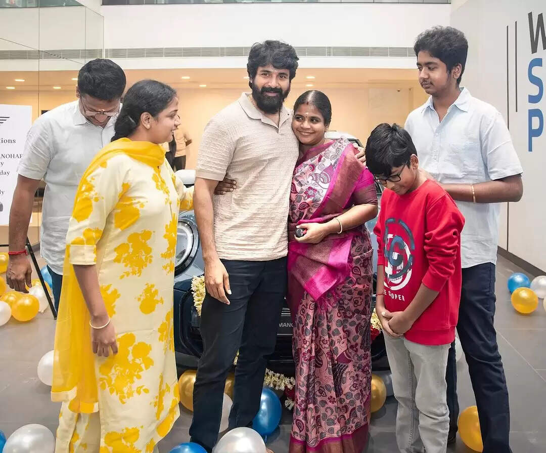 அப்பா பெருமைப்படுவாரு!.. மினி கூப்பர் காரை பரிசாக வழங்கி.. பாசமழையை பொழிந்த எஸ்.கே..
