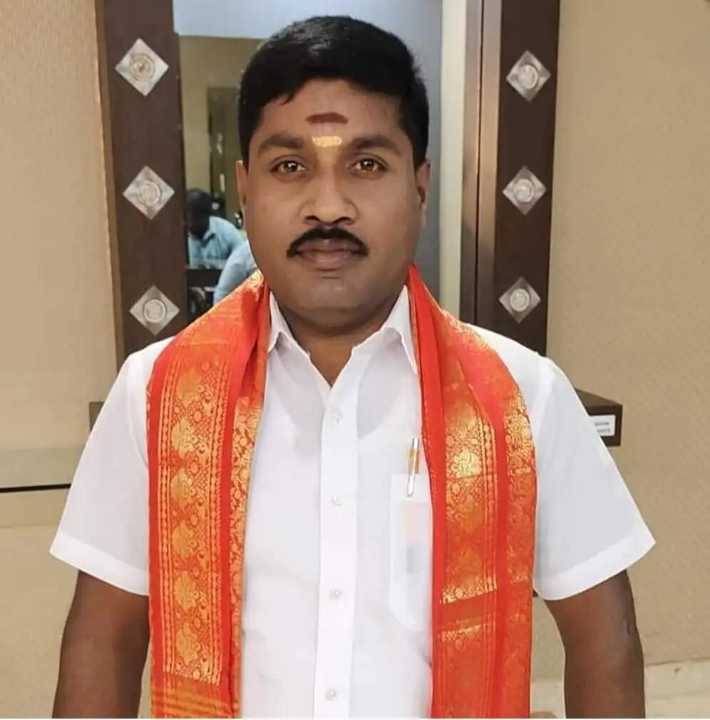 இரத்த காயங்களுடன் ஜிபி முத்து… புகாரில் திடுக்கிடும் தகவல்!