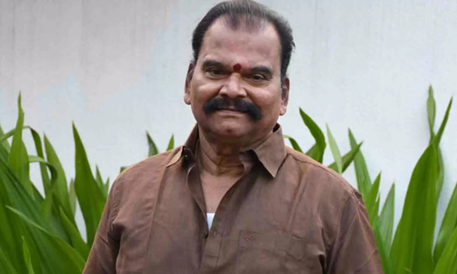 பிரபாஸை ஓவர்டேக் செய்த அல்லு அர்ஜுன்!... புஷ்பா 2 எப்படி இருக்கு?.. பயில்வான் என்ன இப்படி சொல்லிட்டாரு!..