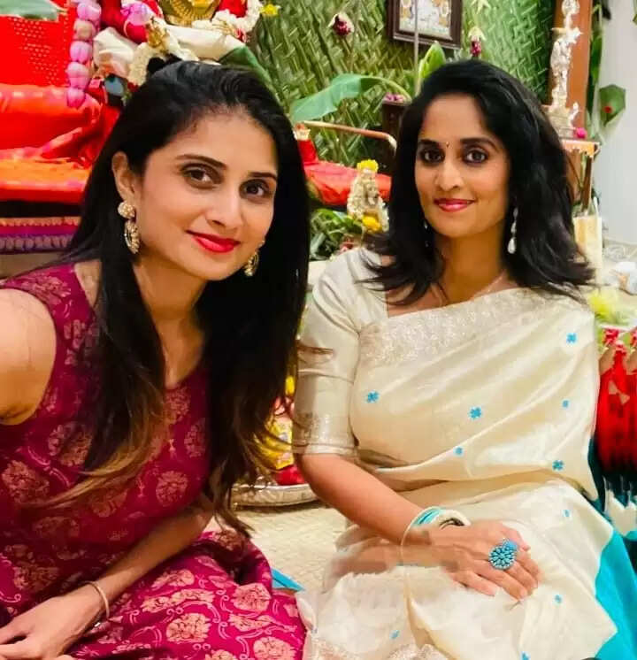 அஜித் வீட்டில் வரலட்சுமி விரதம்!.. ஷாலினி எப்படி இருக்காங்க பாருங்க!..