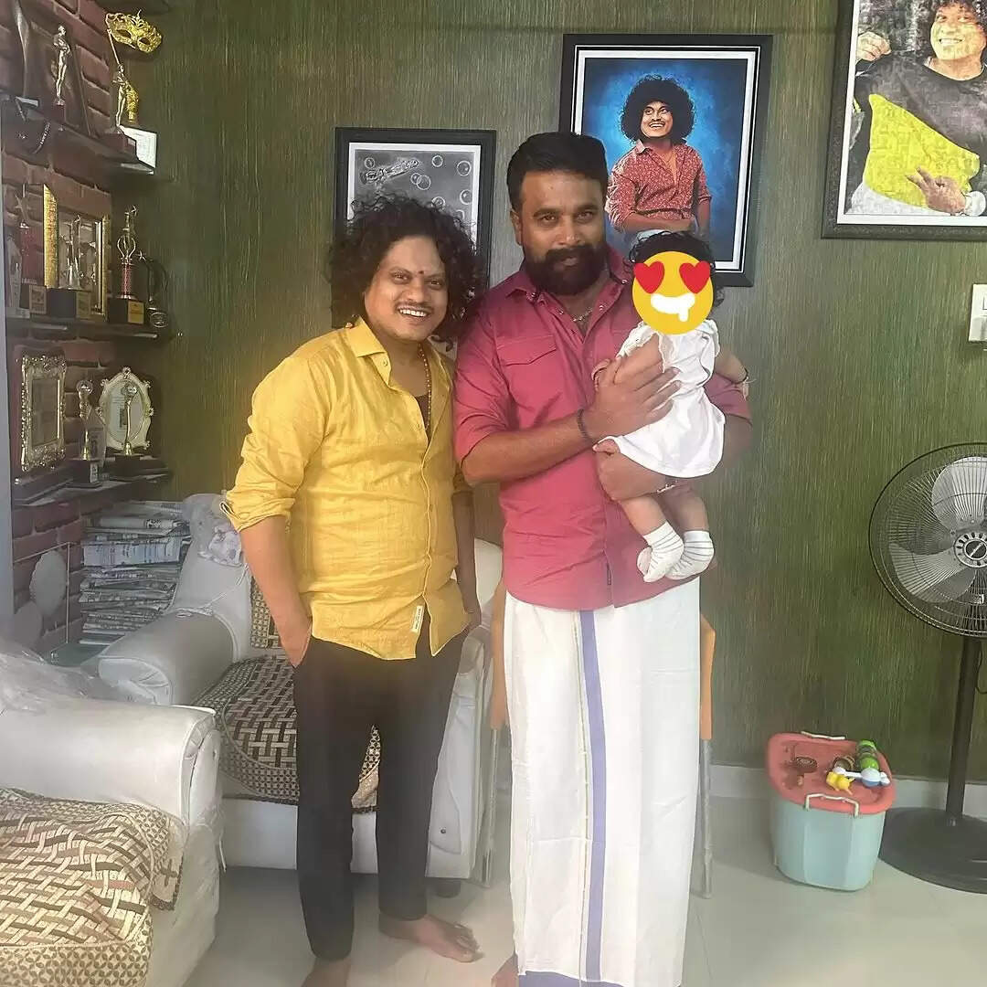 குக் வித் கோமாளி புகழ் குழந்தை இப்போ யாரு கையில இருக்கு பாருங்க!.. அந்த படத்துல கிடைச்ச நட்பு அப்படி!