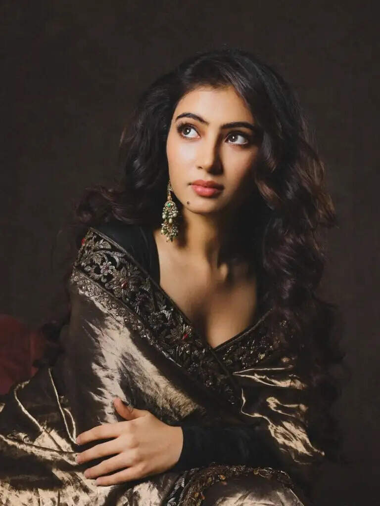 தெய்வத்திருமகள் குட்டி பாப்பாவா இது?!.. அடுத்த ஹீரோயின் ரெடி!.. வைரல் போட்டோஸ்..