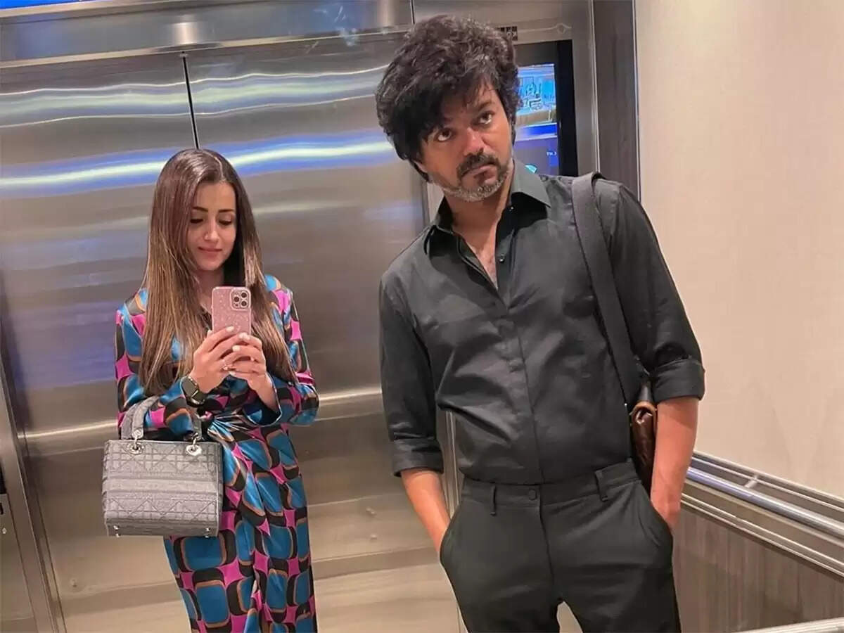 விஜயை ‘வாடா போடா’ என அழைக்க தயங்கிய திரிஷா!.. ஒரு பிளாஷ்பேக்!..