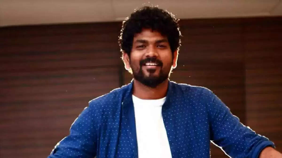 நயன்தாராவின் கணவர் விக்னேஷ் சிவன் இதை செய்ய சிம்புதான் காரணமாம்? அடங்கம்மா!