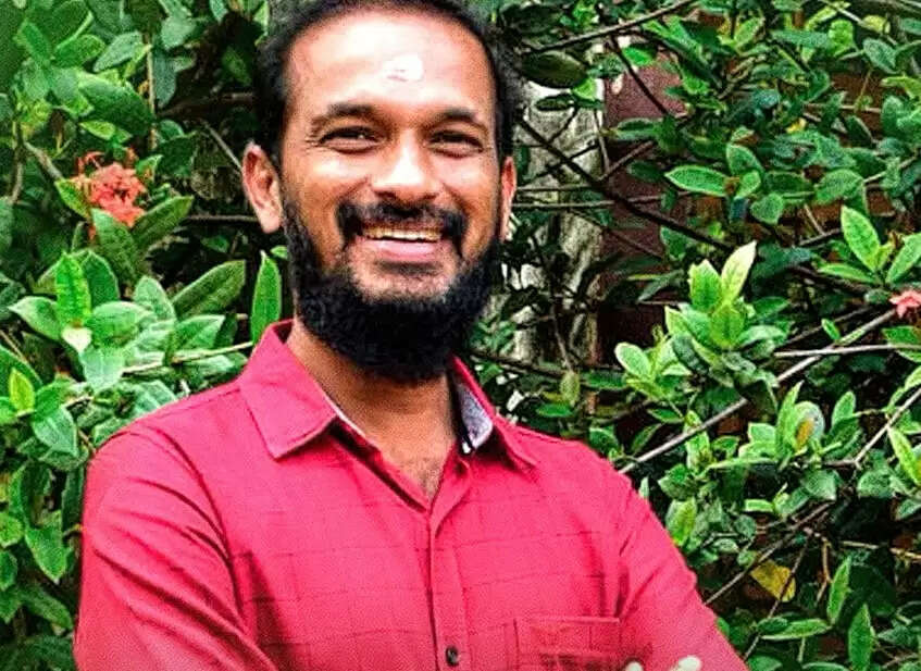 Kanguva: சூர்யா என்ன பணத்தை சுருட்டிக்கிட்டி ஓடிட்டாரா?!.. பிரபல இயக்குனர் காட்டம்!...