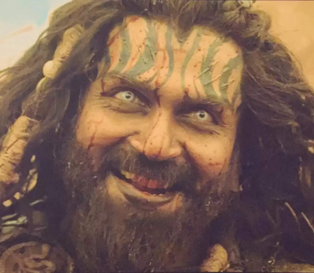 Karthi: பாகுபலி காலகேயனே தோத்துருவார் போல..  &lsquo;கங்குவா&rsquo; படத்தில் கார்த்தியின் கெட்டப் இதோ