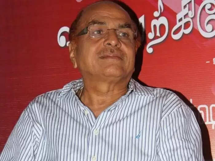 இதனாலதான் இவர் காலில் நான் விழுந்தேன்!. நடிகரிடம் சொன்ன கேப்டன் விஜயகாந்த்!..
