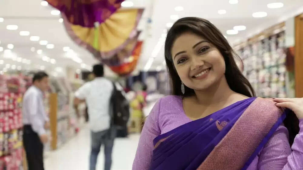 ஏகப்பட்ட கலெக்‌ஷன்.. விலையும் இவ்வளவு குறைவா?.. வாயடைத்து போன பிரியங்கா நல்காரி..