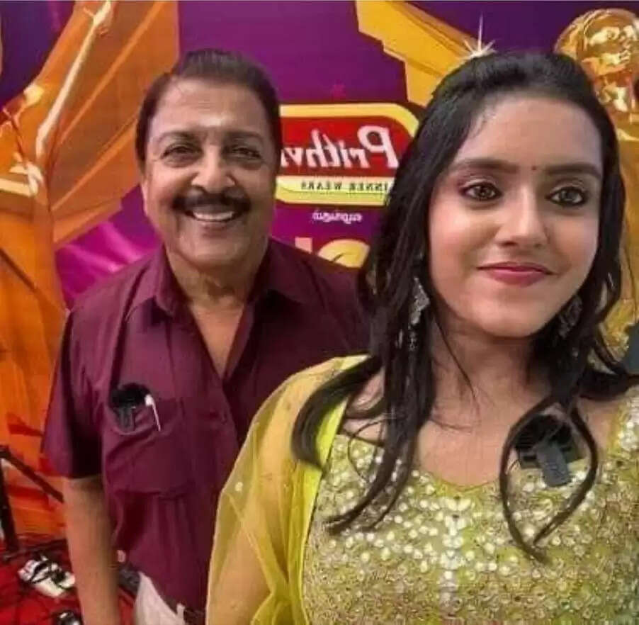 சிவக்குமார் ஐயா நீங்க மட்டும் போட்டோ எடுக்கலாமா? வச்சு செய்யும் நெட்டிசன்கள்.. வைரலாகும் புகைப்படம்